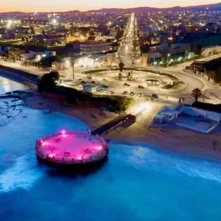 Blu-house *