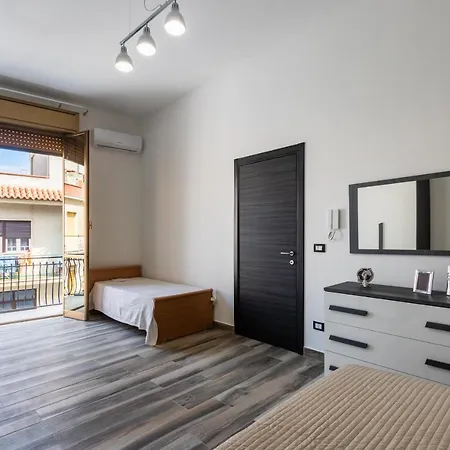 Blu-house * Avola
